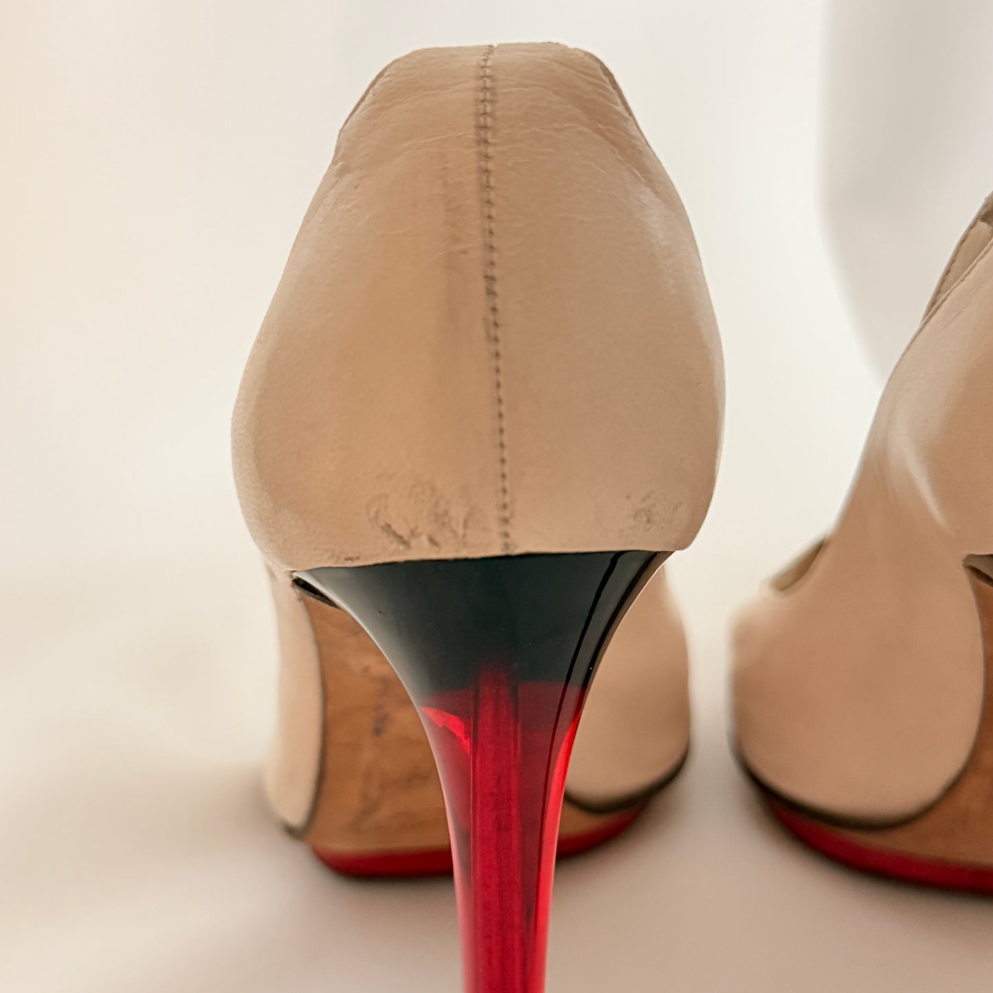Yves Saint Laurent Lips Heels
