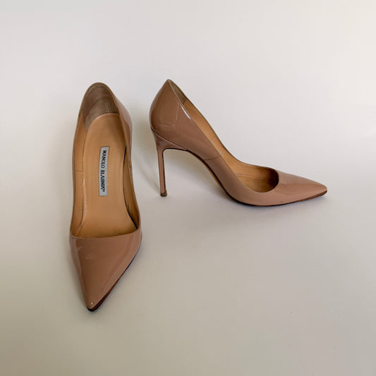 Manolo Blahnik BB Pump in Nude Patent (38)
