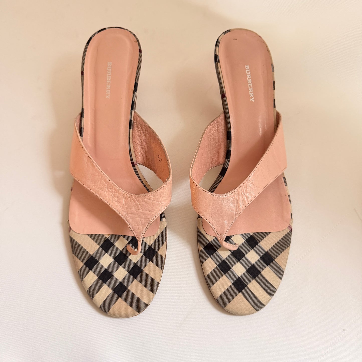 Vintage Burberry Pink Nova Check Flip Flop Heels
