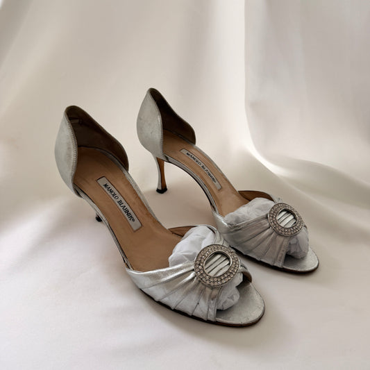 Manolo Blahnik Sedaraby Crystal d'Orsay Heels - Silver 42