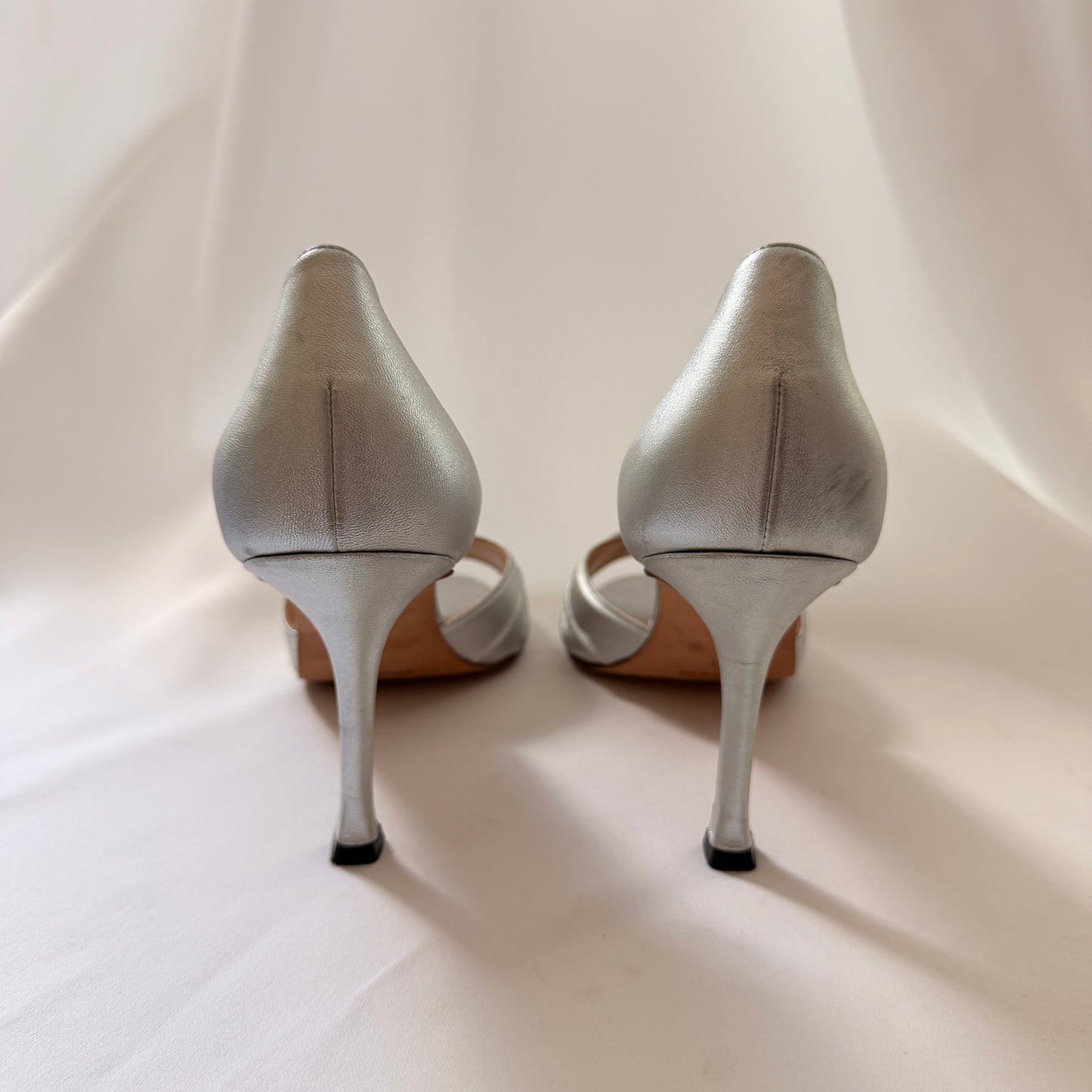 Manolo Blahnik Sedaraby Crystal d'Orsay Heels