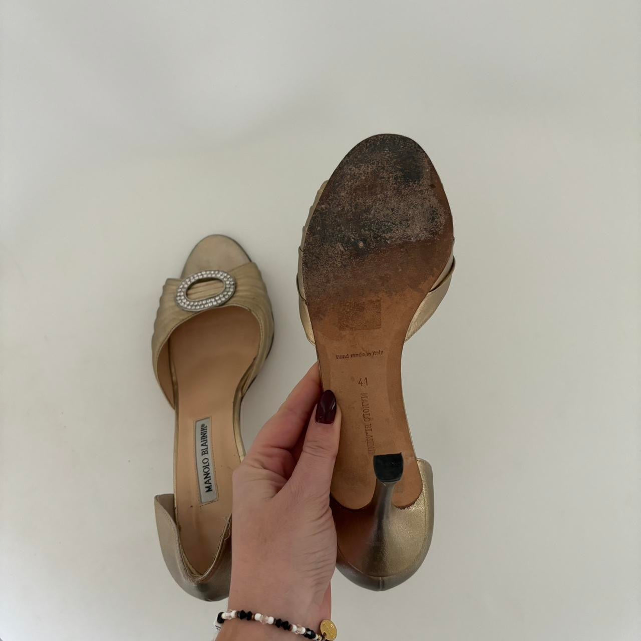 Manolo Blahnik Sedaraby Crystal d'Orsay Heels