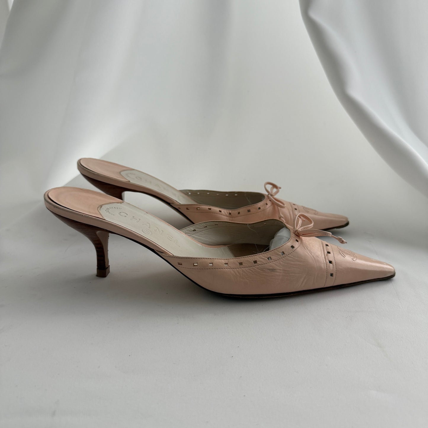 Vintage CC Logo Chanel Mules