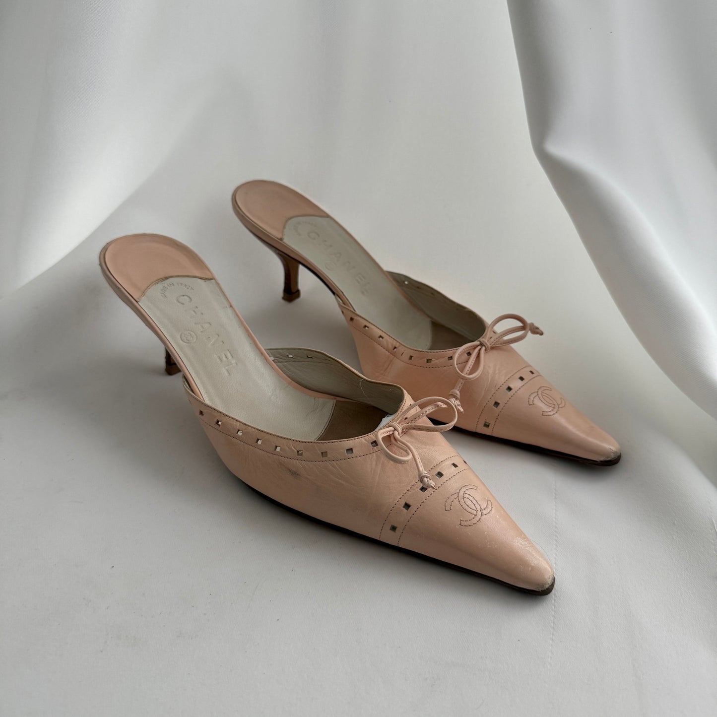 Vintage CC Logo Chanel Mules